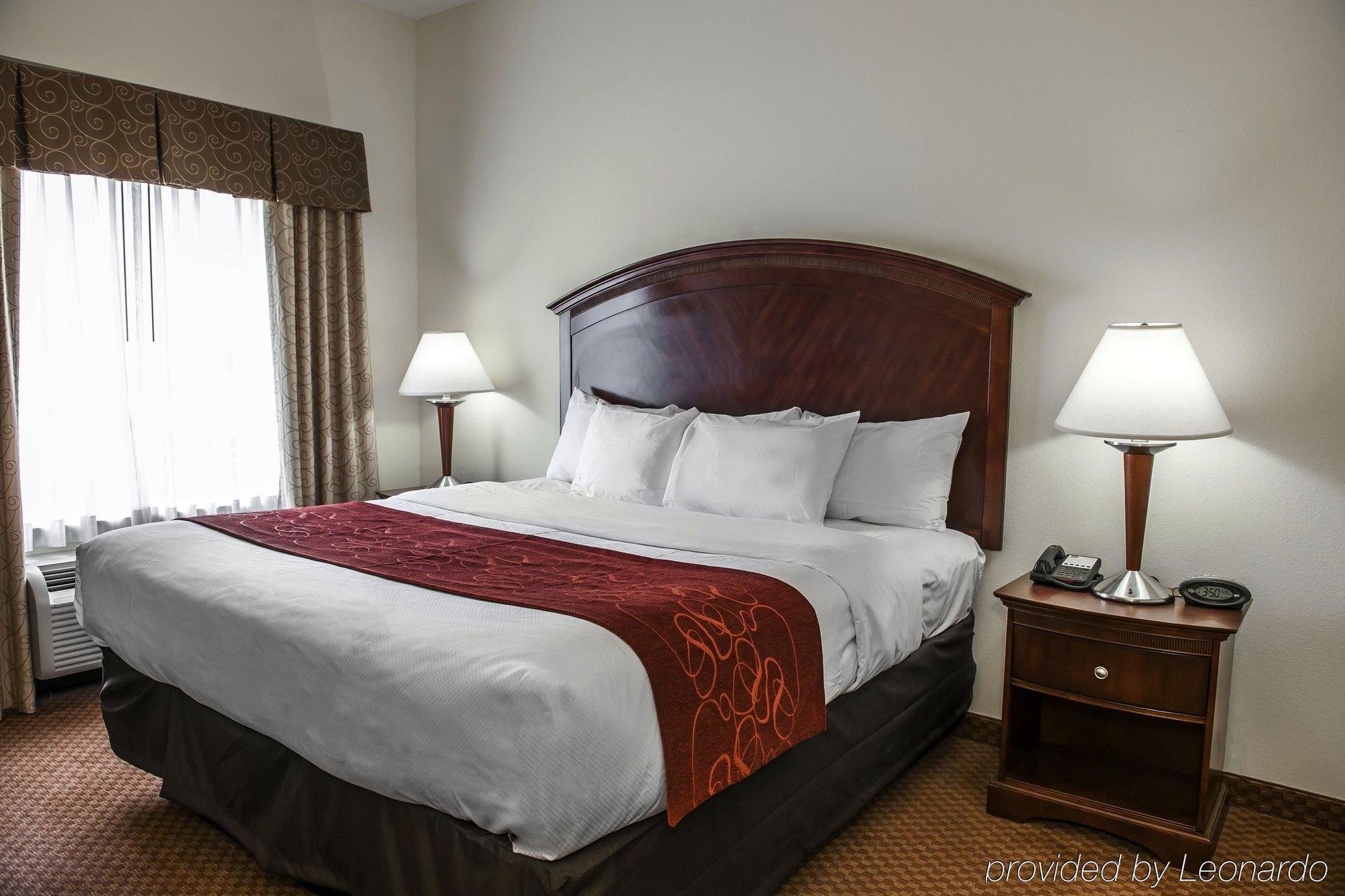 คอมฟอร์ต สวีท เนียร์ อินเดียนาโพลิส แอร์พอร์ต Hotel ภายนอก รูปภาพ