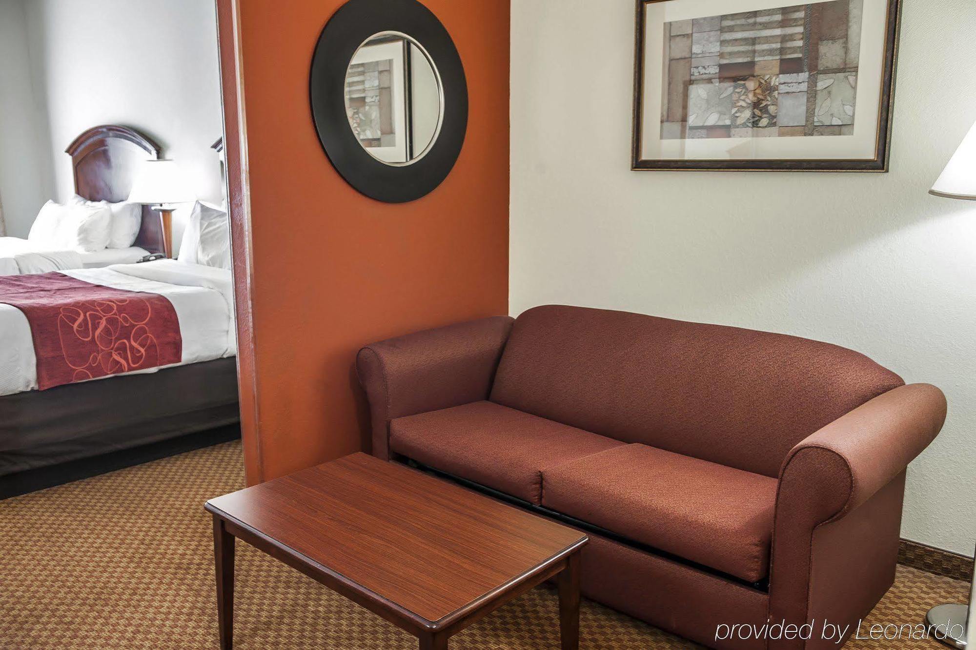 คอมฟอร์ต สวีท เนียร์ อินเดียนาโพลิส แอร์พอร์ต Hotel ภายนอก รูปภาพ